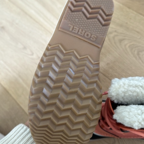 SOREL Winter Carnival Waterproof Boot (Women)
PARADOX PINK/ ABYSS, Size 7 M NWT - Picture 6 of 6